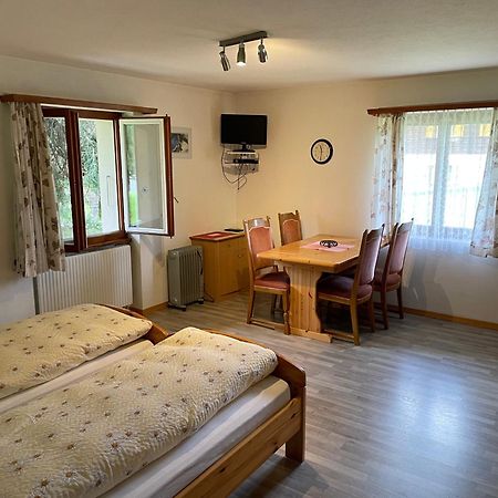Hotel Restaurant Gommerhof Reckingen Room photo